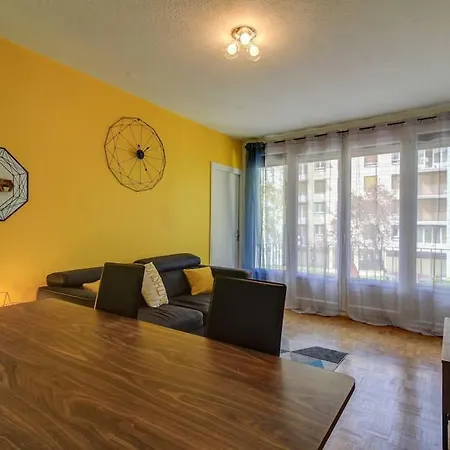 דירה Les Facs : Apt 6 Prs, 3 Ch, Balcon Et Parking דיז'ון